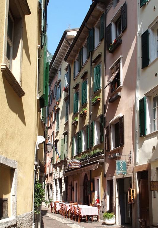 Albergo La Montanara Riva del Garda Exteriör bild