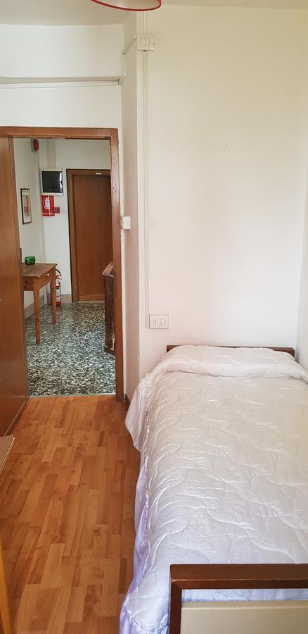 Albergo La Montanara Riva del Garda Exteriör bild